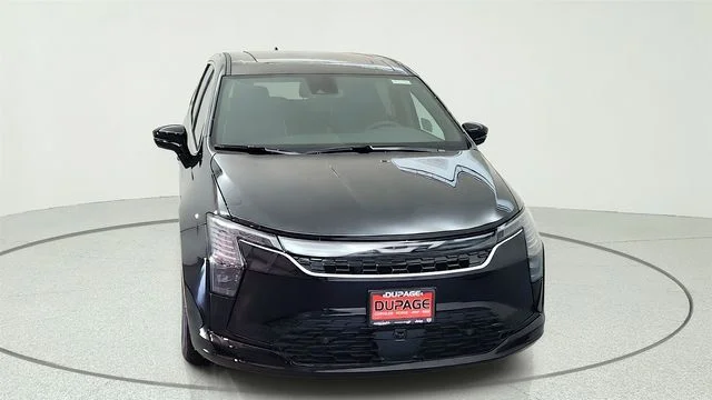 New 2027 Diamond Black Crystal Pearl-Coat Exterior Paint Chrysler Limited image 2
