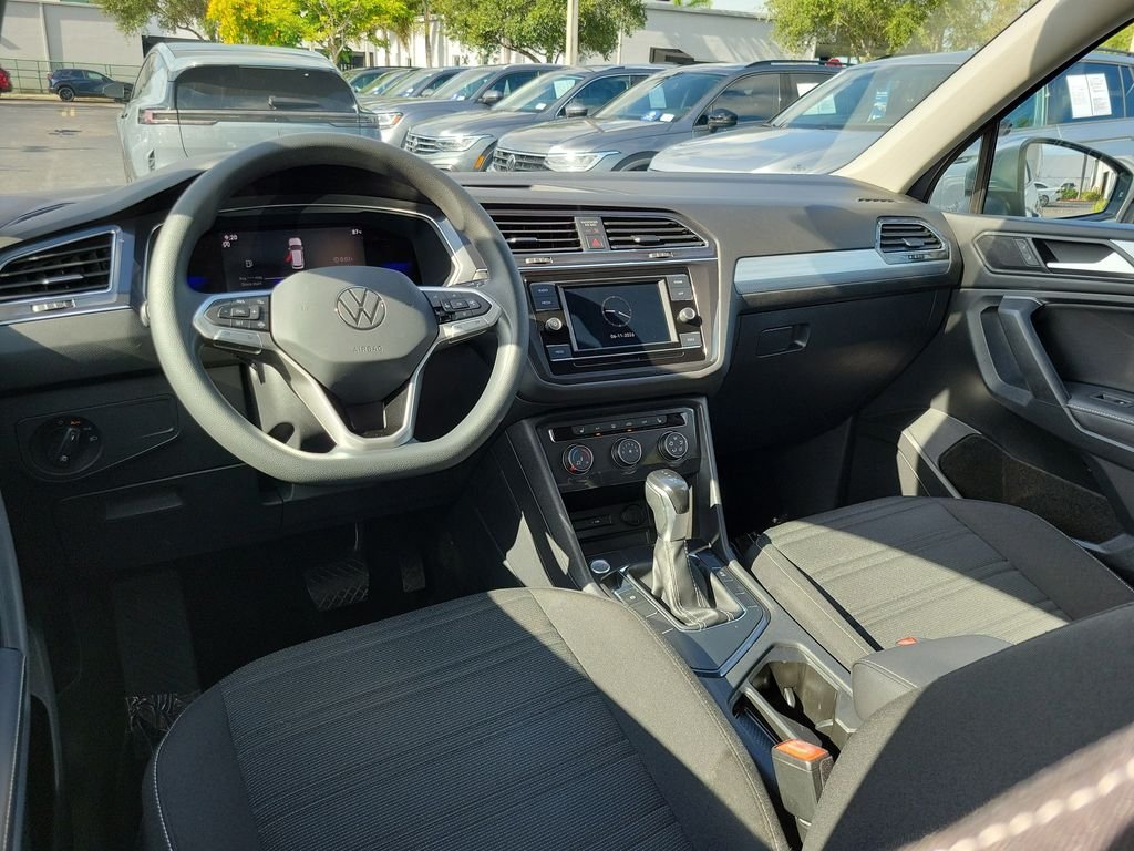 Certified Used 2023 Silver Volkswagen 2.0T S image 10