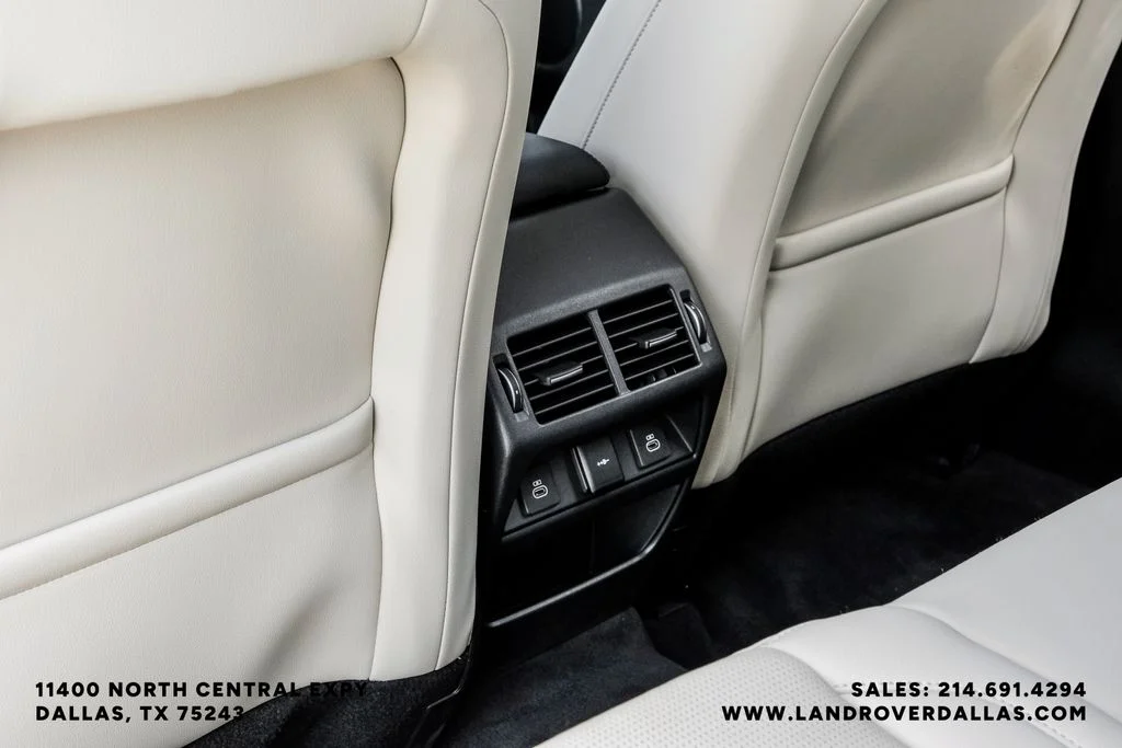 Used 2023 Black Land Rover S image 41