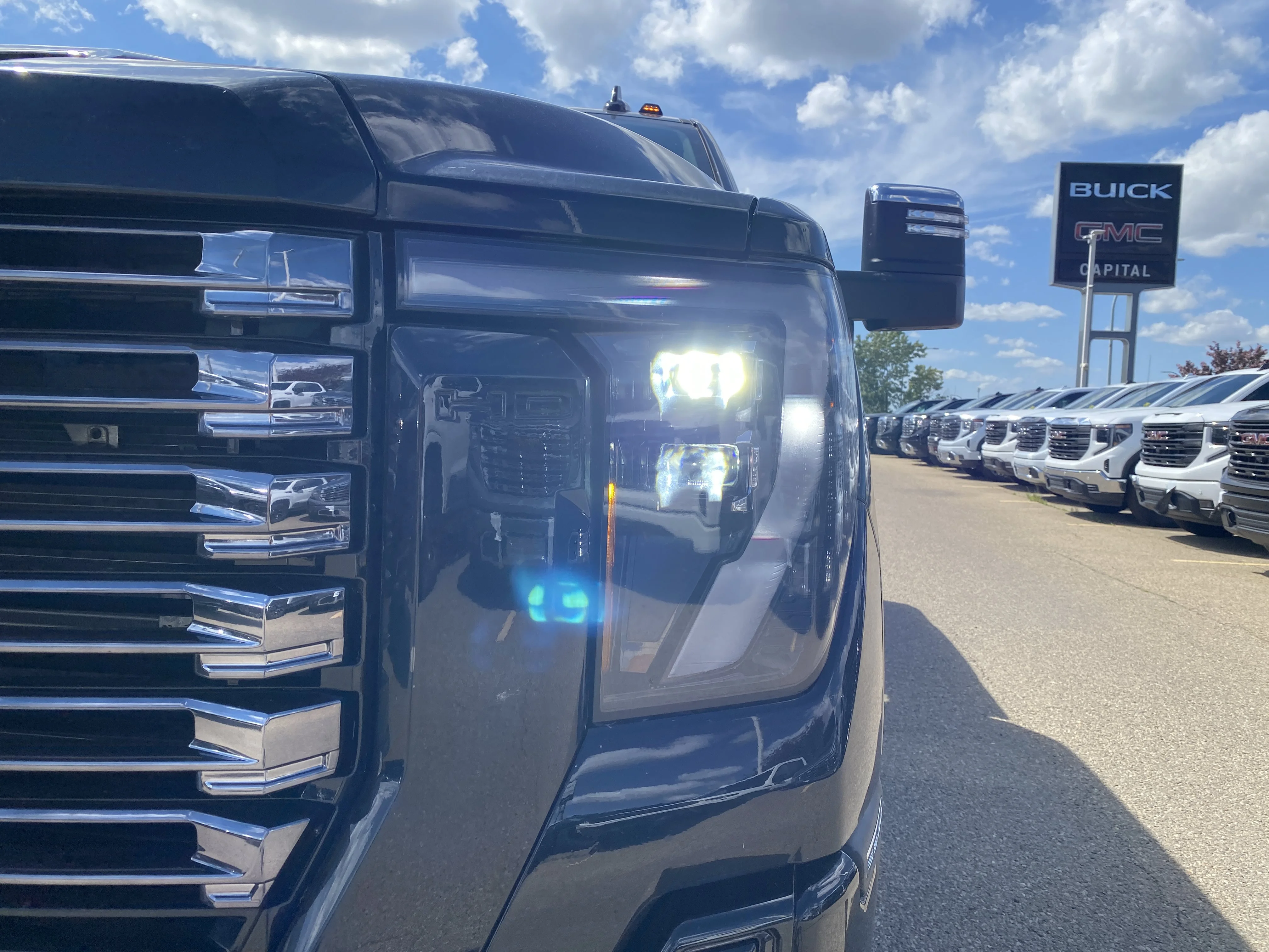 New 2026 ONYX BLACK GMC Denali Ultimate image 10
