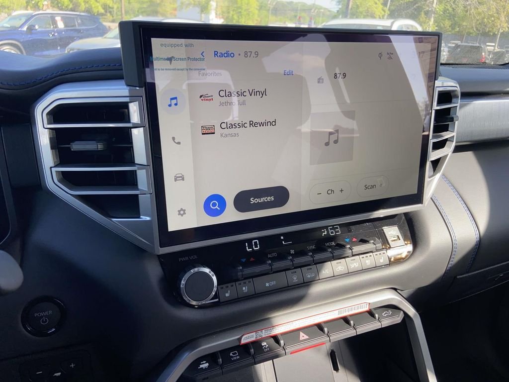2025 Toyota Tundra Platinum - Photo 27