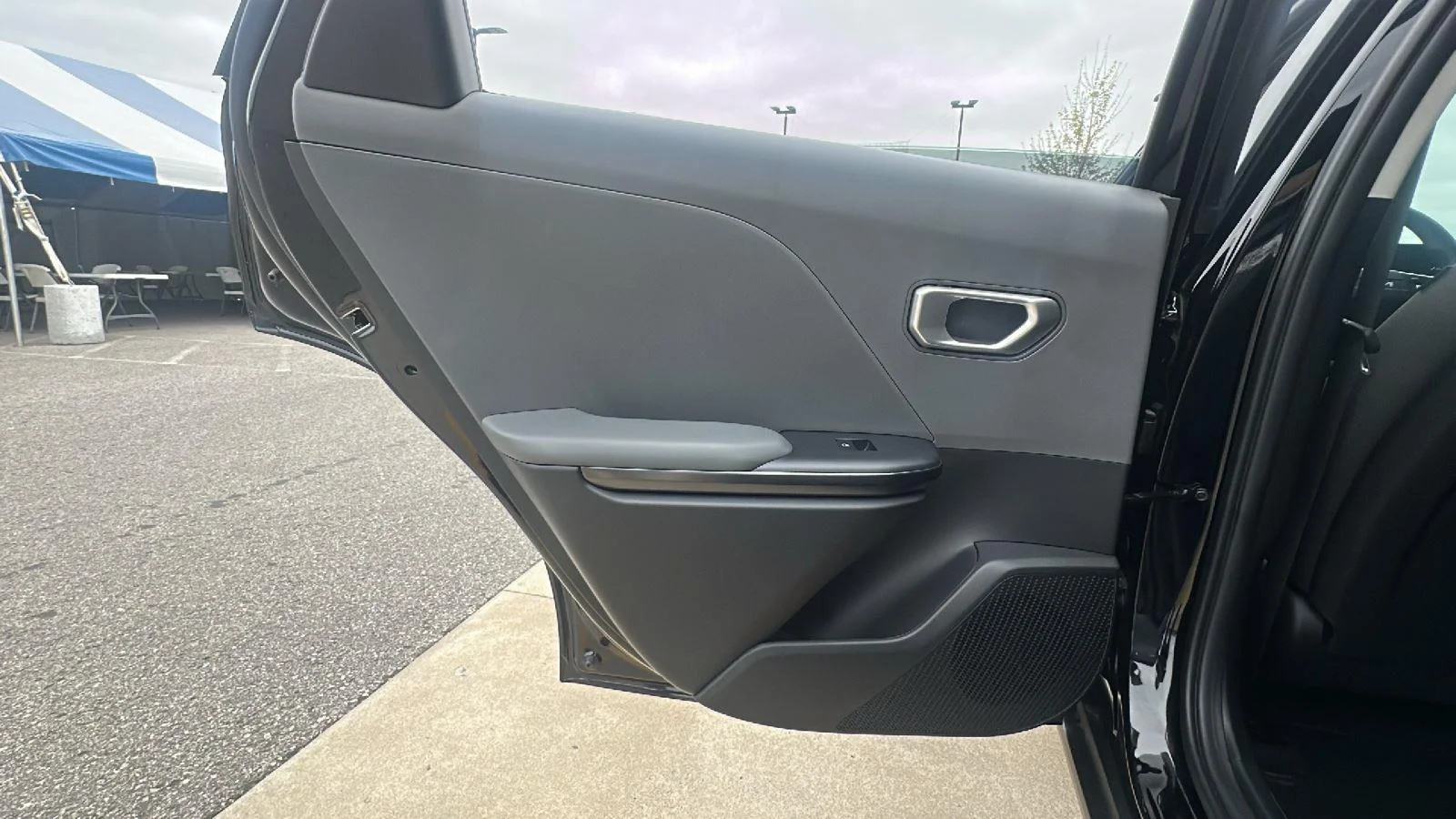 Used 2025 Aurora Black Pearl Kia LXS image 26