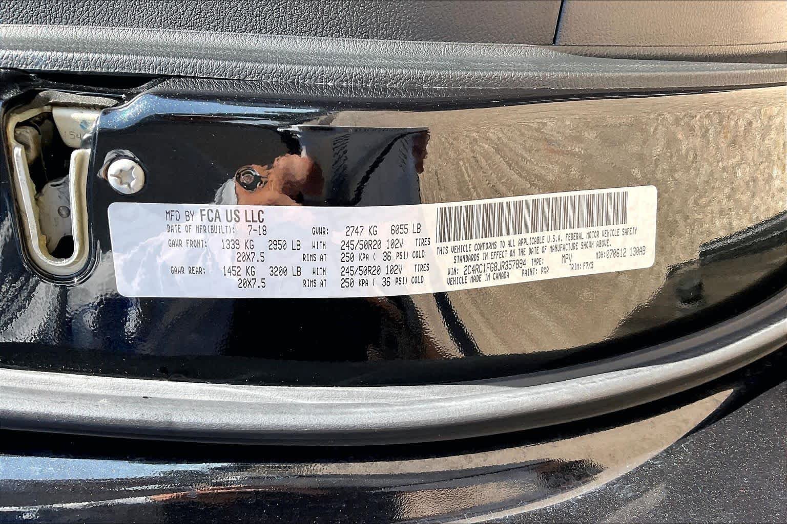 Used 2018 Brilliant Black Crystal Pearlcoat Chrysler Touring Plus image 32