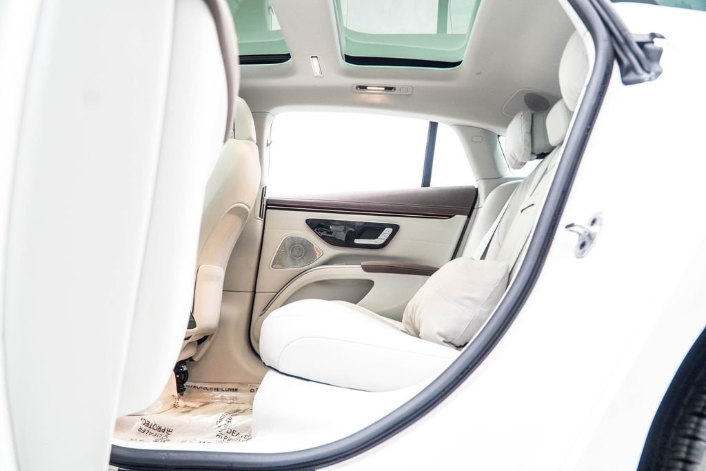 Used 2023 White Mercedes-Benz 580 image 45