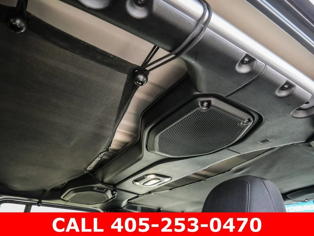 Used 2023 Silver Jeep Rubicon 4x4 image 29