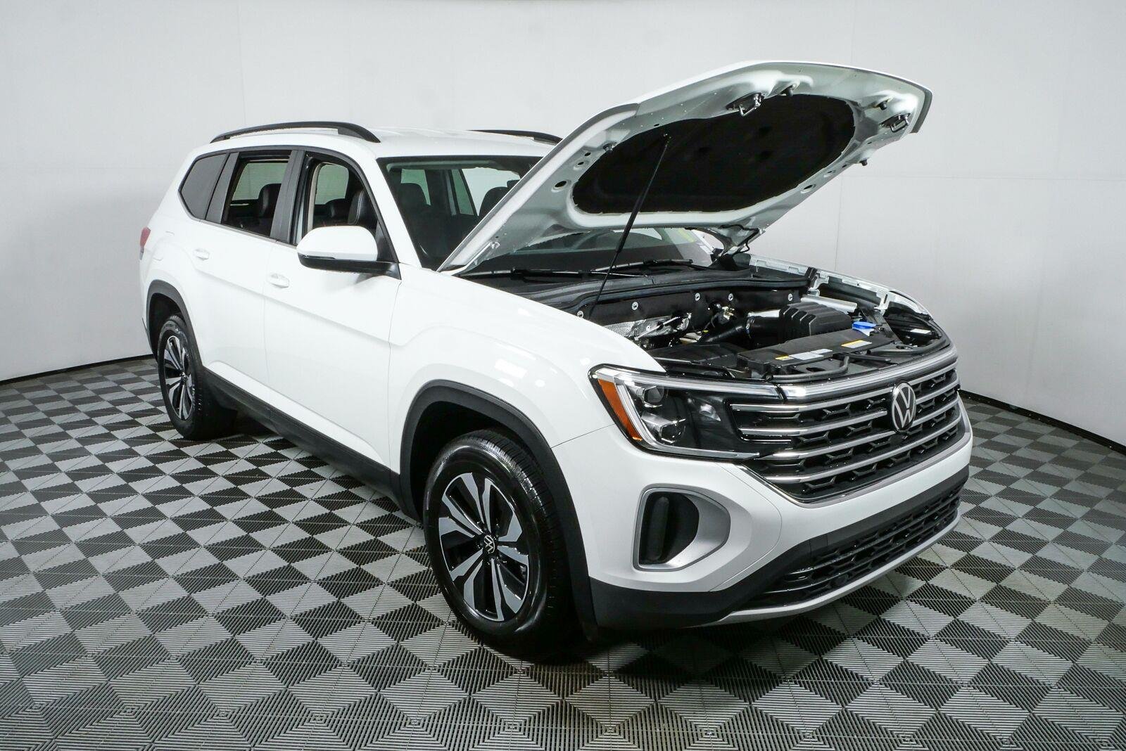 2024 Volkswagen Atlas SE - Photo 34