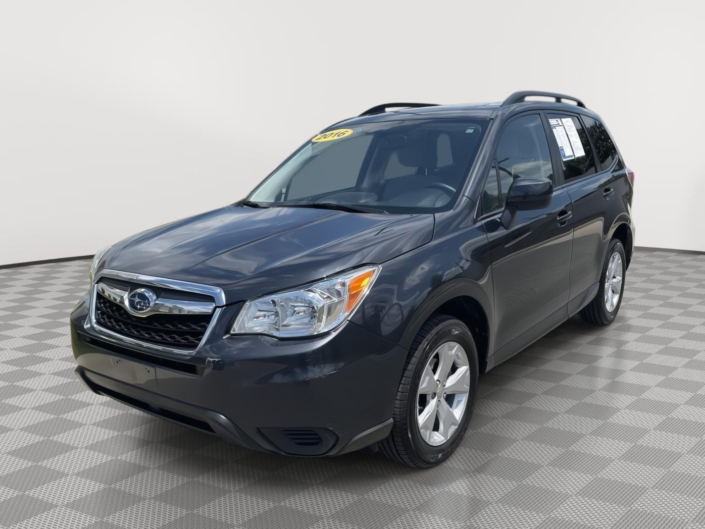 Used 2016 Dark Gray Metallic Subaru 2.5i Premium image 4