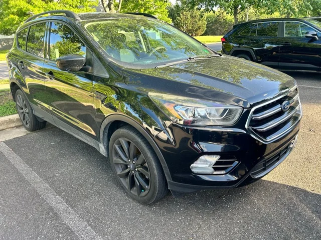 Pre-Owned 2018 Ford Escape SE