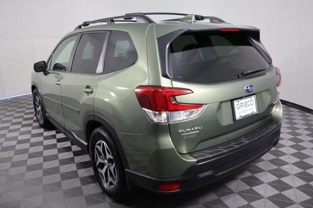 Used 2021 Green Subaru Premium image 5