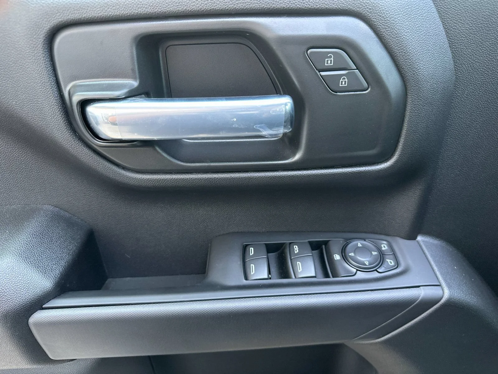 2026 Chevrolet Silverado 1500 Custom - Photo 11