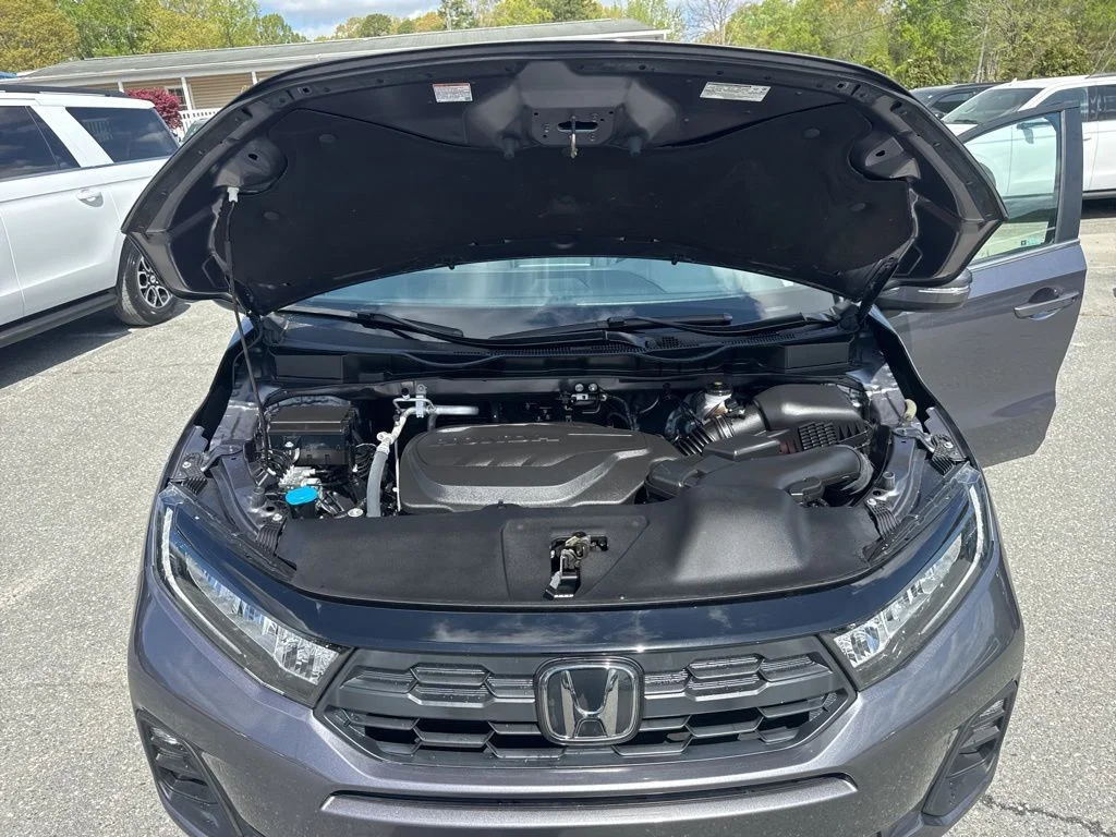 Used 2025 Gray Honda EX-L image 33