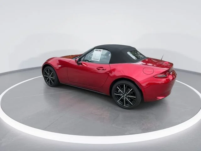 Used 2025 Red Mazda Grand Touring image 2