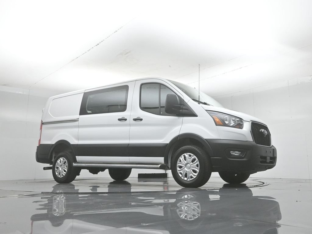 Certified Used 2025 White Ford Base image 4