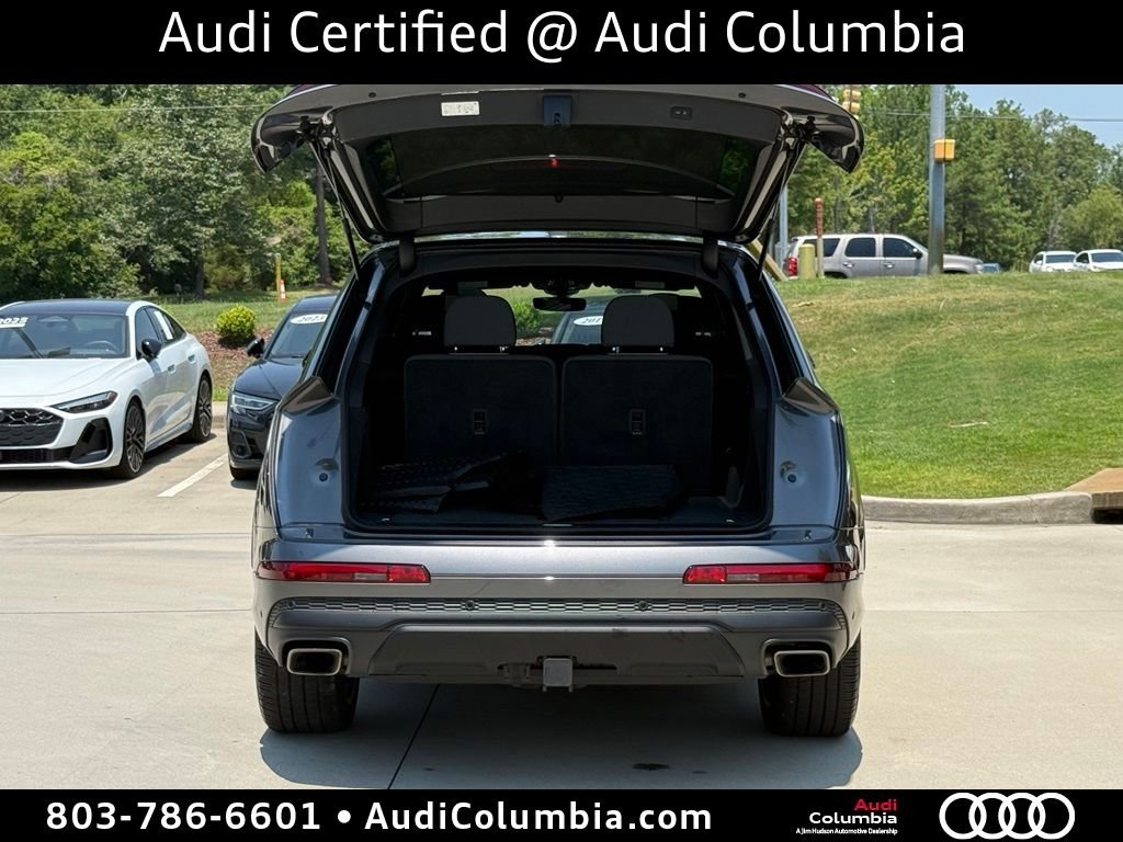 Used 2025  Audi 55 Prestige image 16