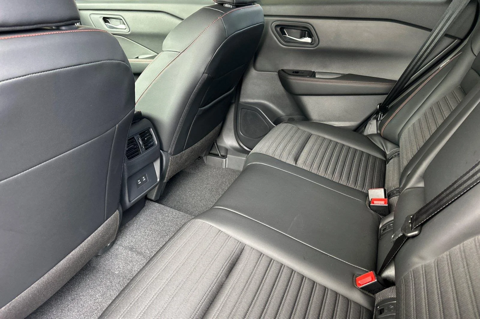 New 2026 Boulder Gray Pearl Nissan Rock Creek® image 11