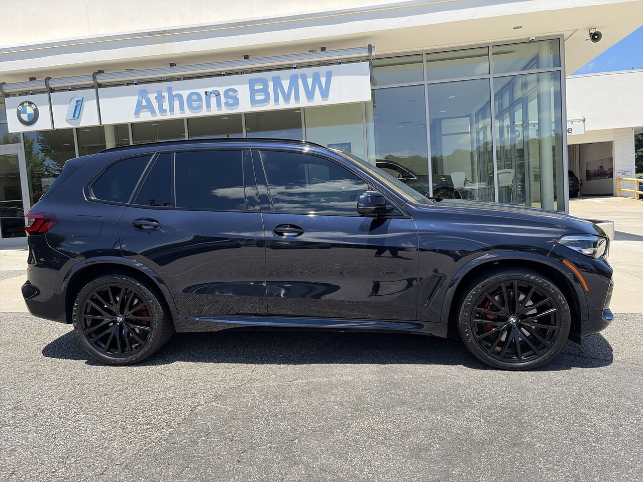 Used 2023 Carbon Black Metallic BMW xDrive40i image 9
