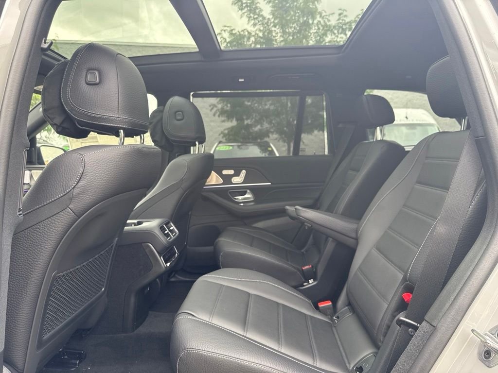 New 2026 MANUFAKTUR Alpine Grey Mercedes-Benz GLS 580 image 19
