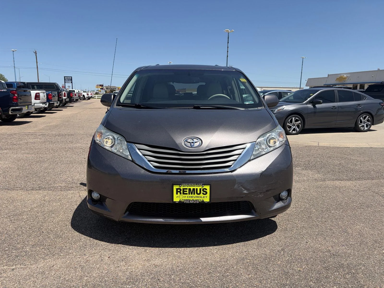 Used 2014 Toyota Sienna XLE with VIN 5TDDK3DC1ES076364 for sale in North Platte, NE