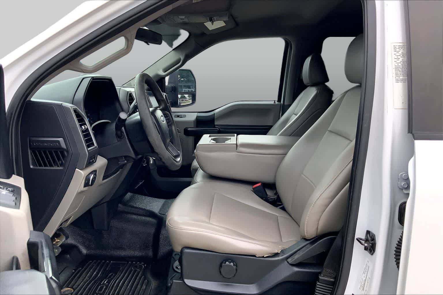 Used 2021 Oxford White Ford XL image 8