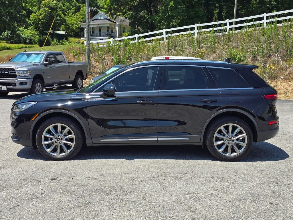 Used 2022 Black Metallic Lincoln Standard image 13