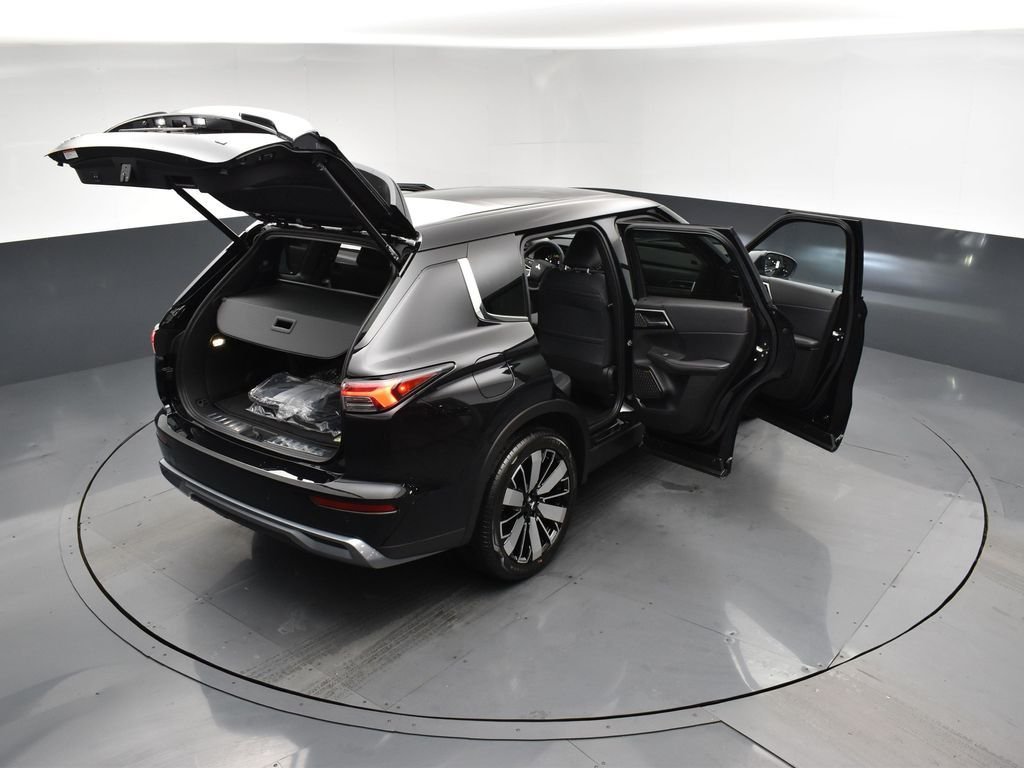 New 2026 Black Mitsubishi SE image 28