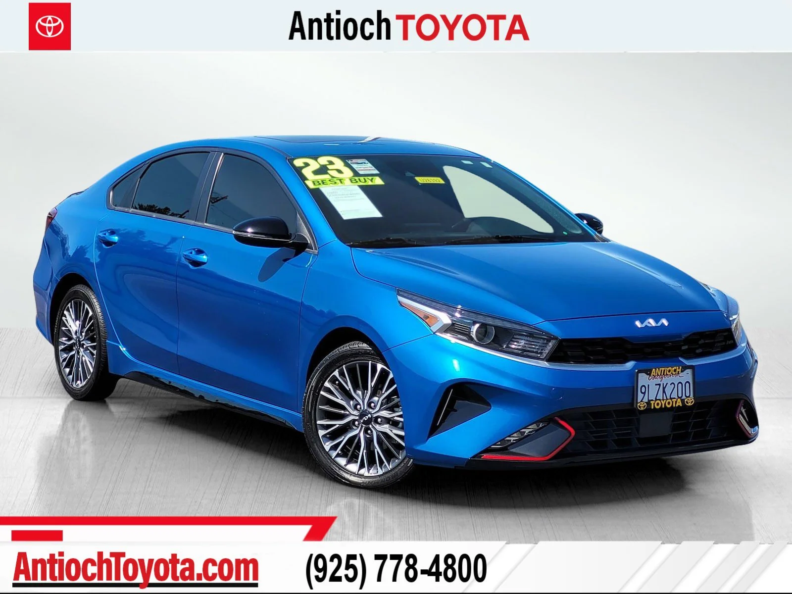 2023 Kia Forte GT-Line AT's photo