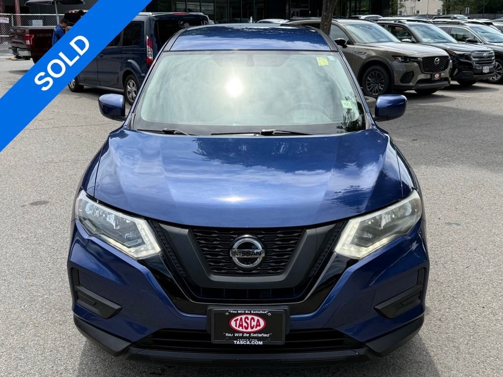 Used 2018 Caspian Blue Nissan S image 2