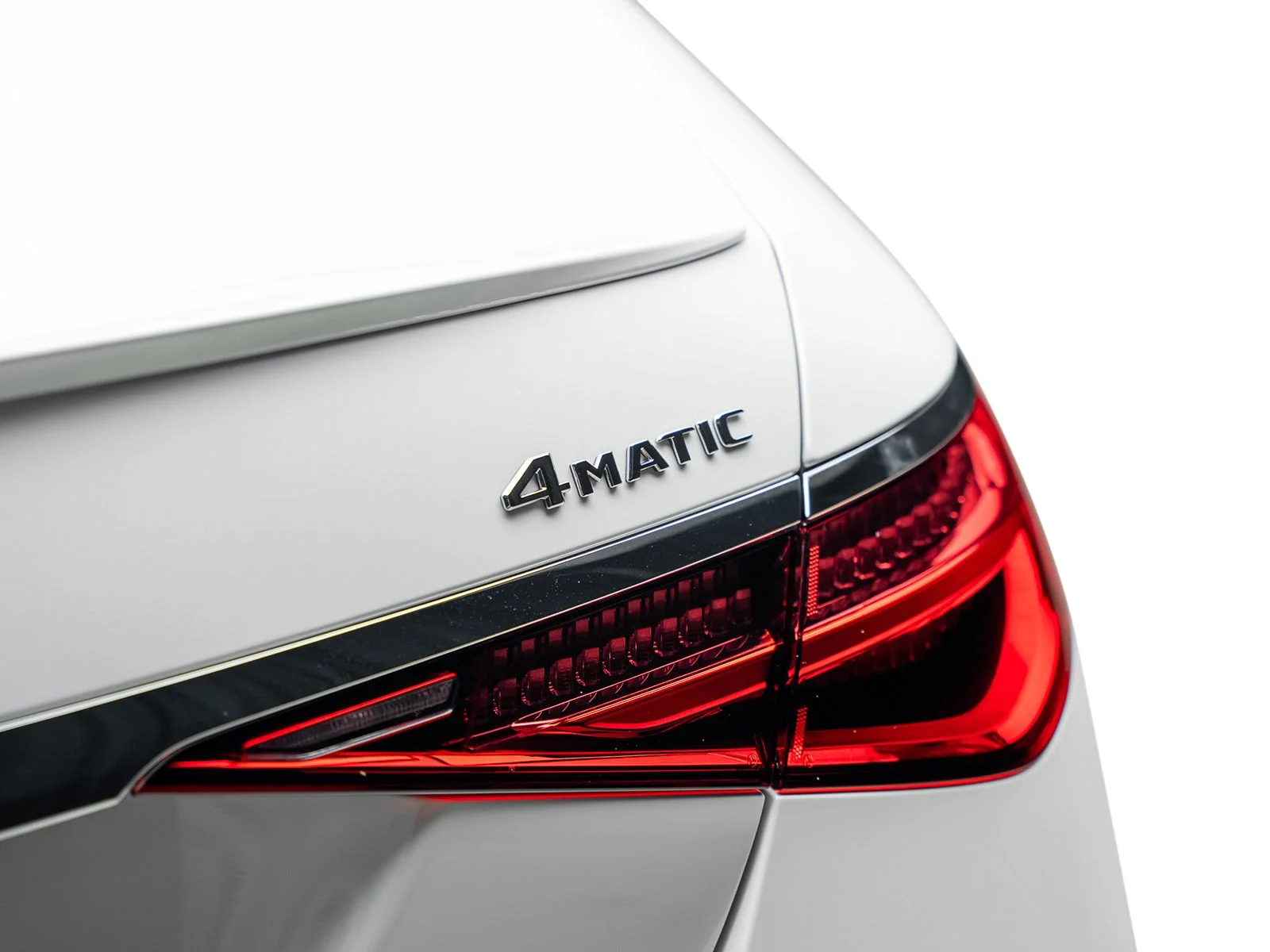 Used 2026 White Mercedes-Benz S 580 image 16