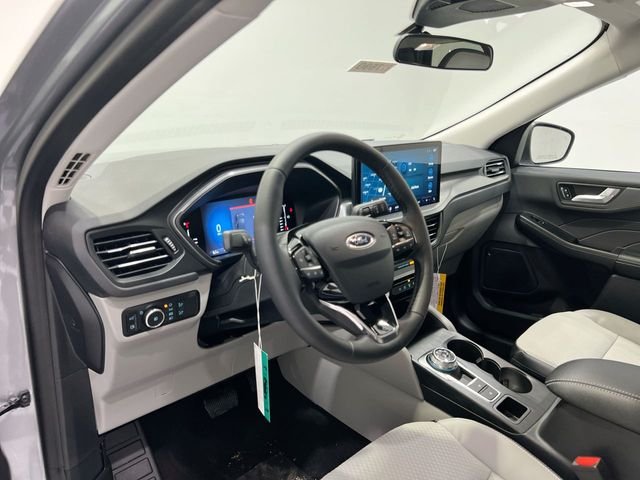 Used 2024 Silver Ford Base image 2