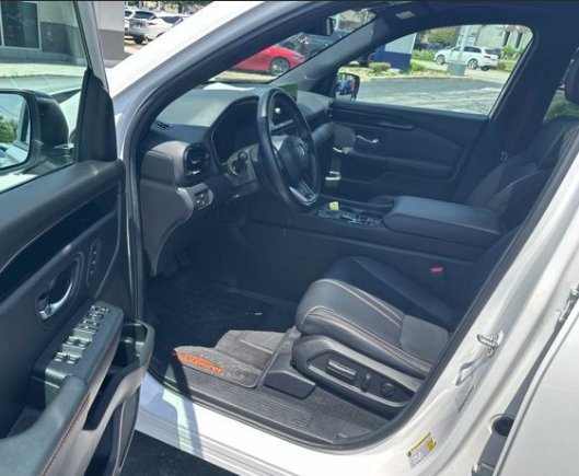 Used 2025 Platinum White Pearl Honda TrailSport image 3
