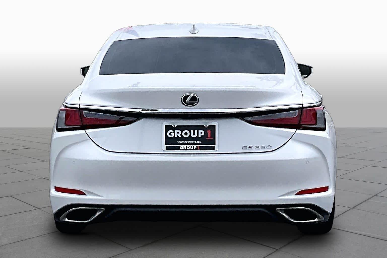 Used 2024 Eminent White Pearl Lexus  image 5