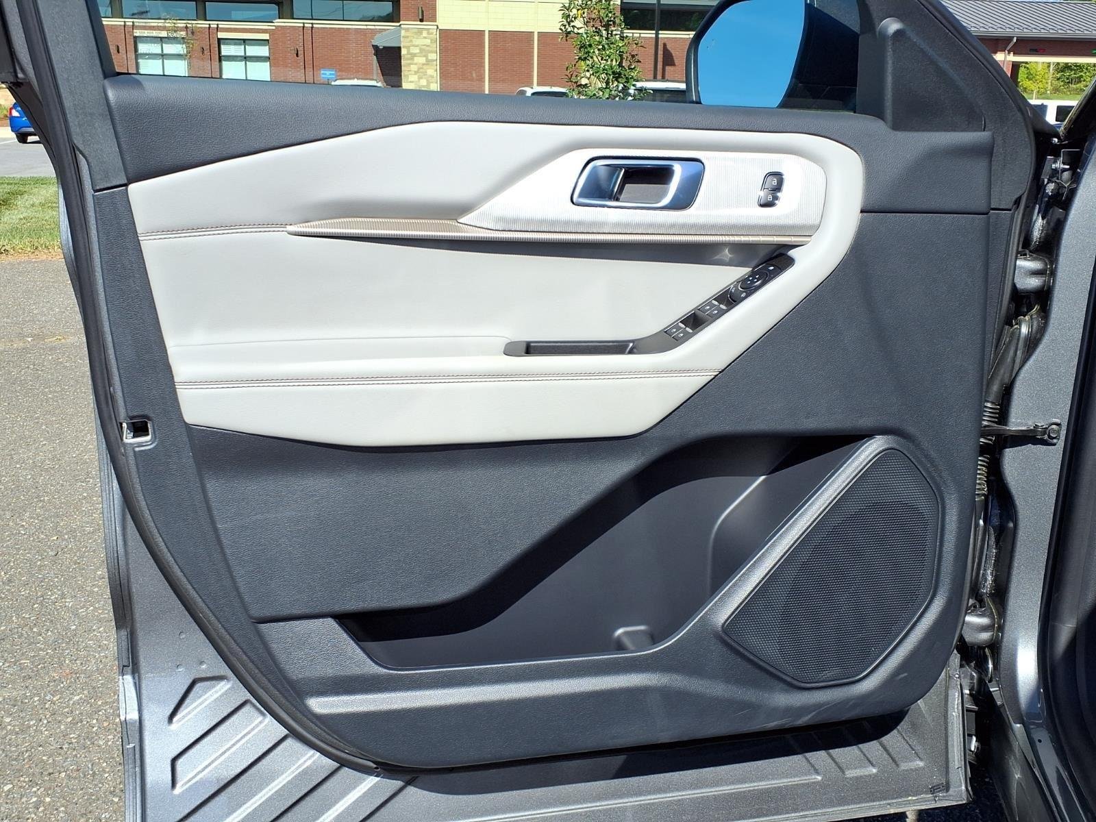 New 2026 Carbonized Gray Metallic Ford Active image 30