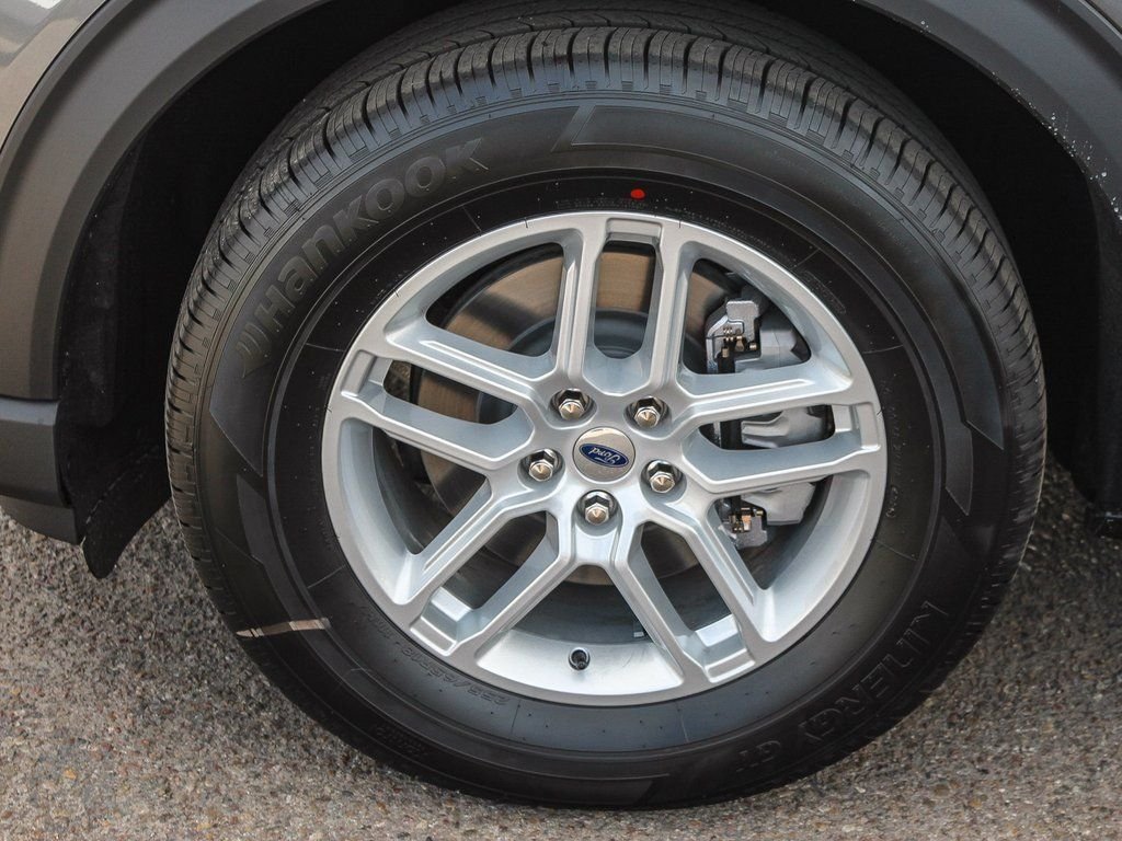 New 2026 Carbonized Gray Metallic Ford Active image 6
