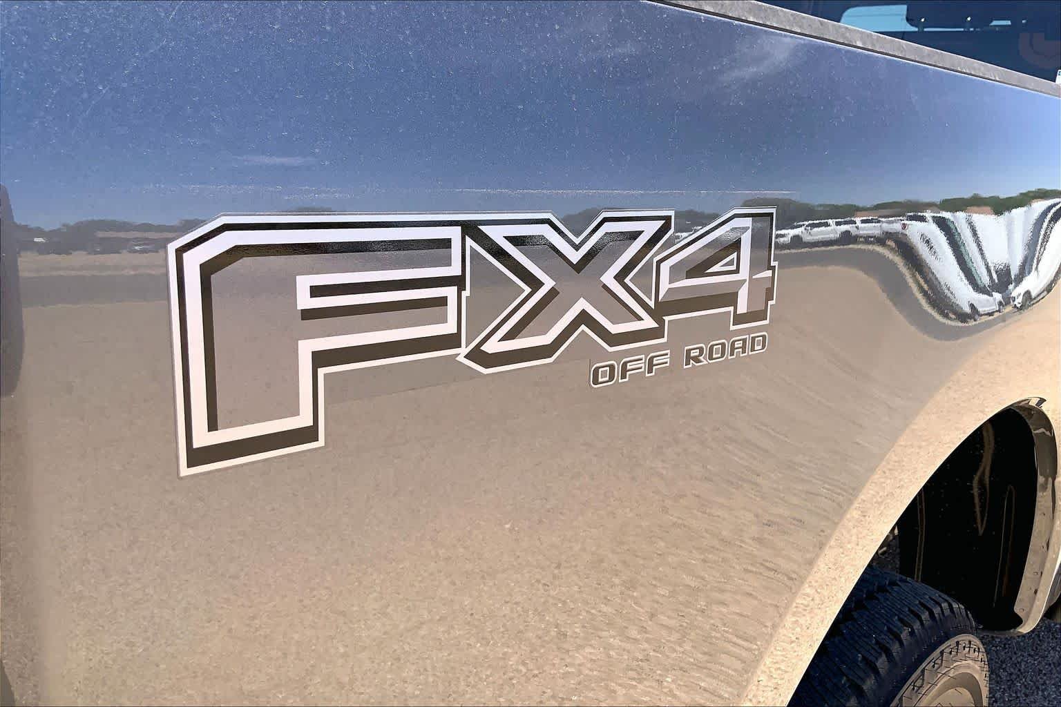 New 2026 Carbonized Gray Metallic Ford F-350® Lariat® image 15