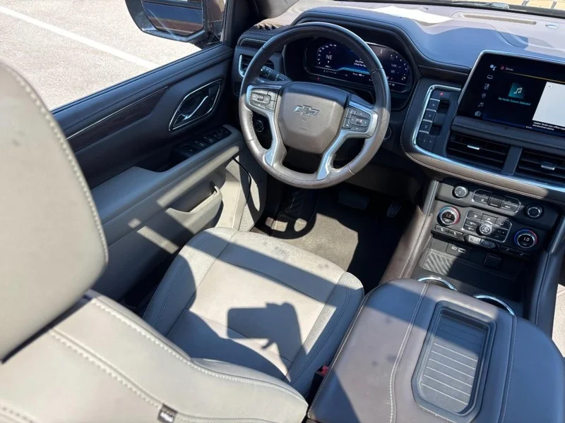Used 2023 Gray Chevrolet Z71 image 13