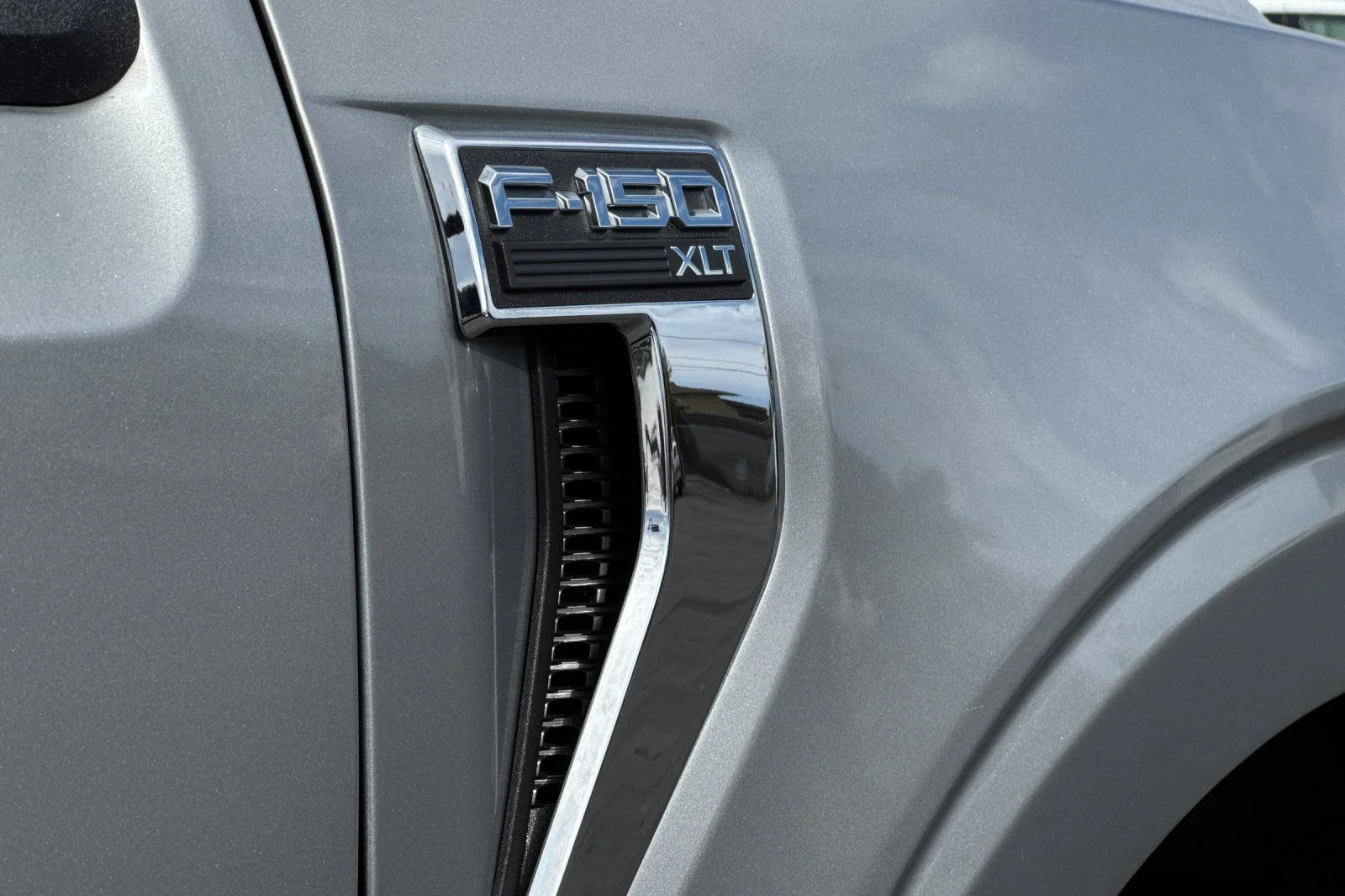 2023 Ford F-150 XLT - Photo 32