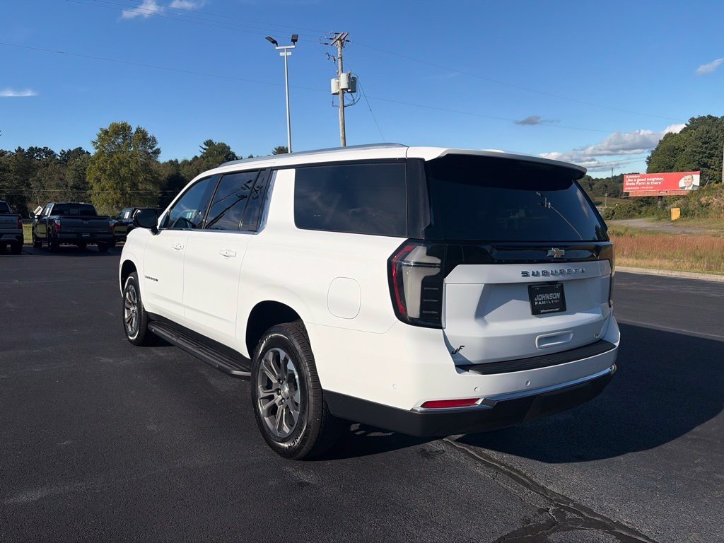 2026 Chevrolet Suburban LT - Photo 6