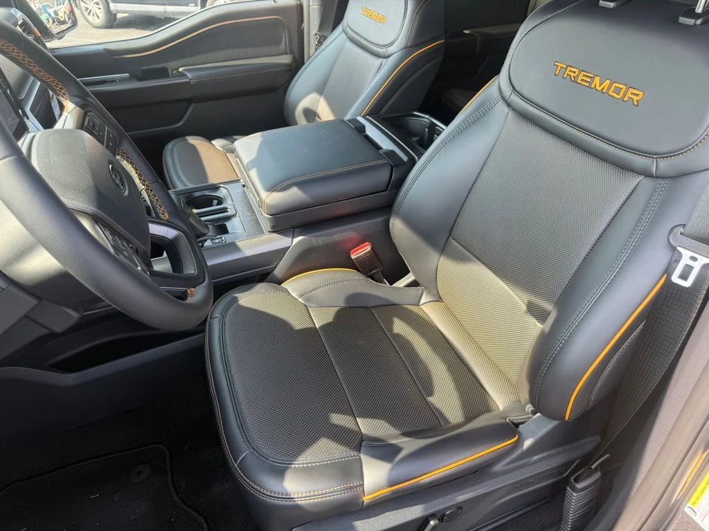 New 2026 Carbonized Gray Metallic Ford Tremor® image 18