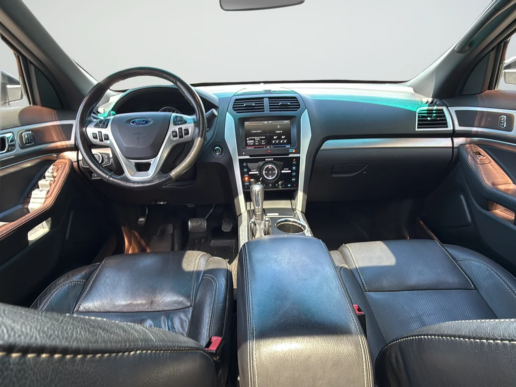 Used 2014 Silver Ford Sport image 16