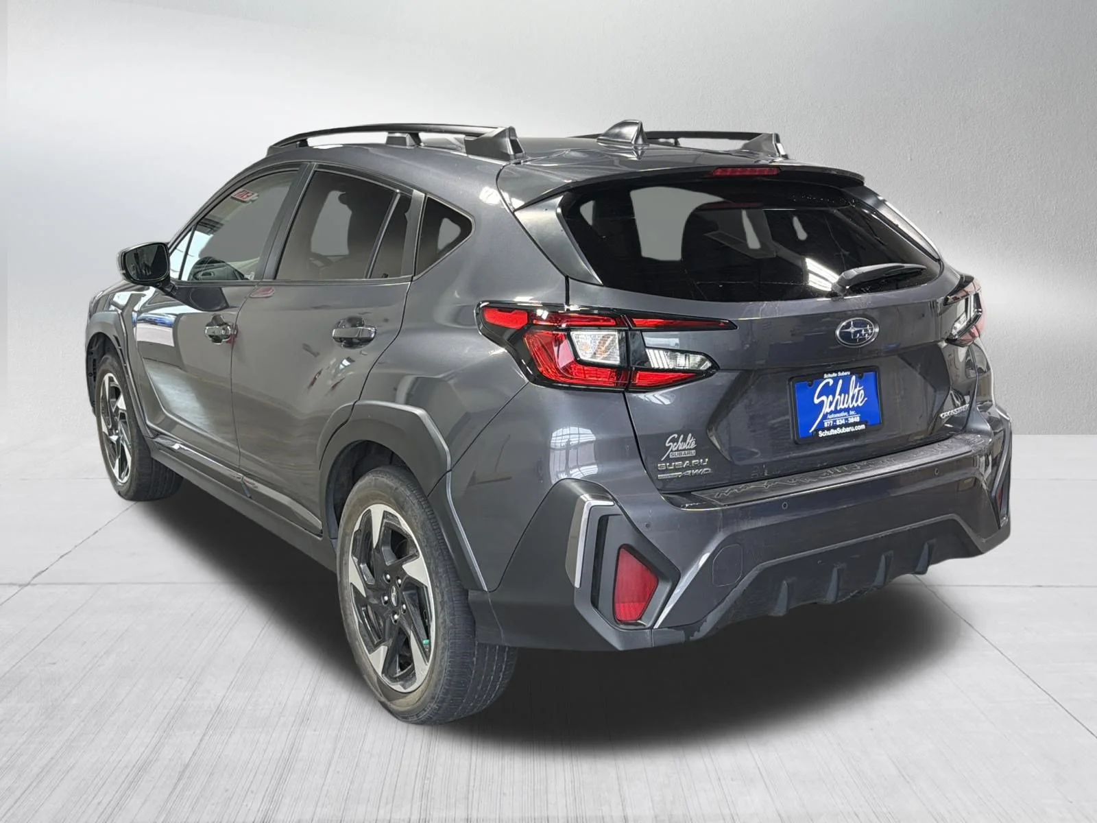 Used 2024 Magnetite Gray Metallic Subaru Limited image 5