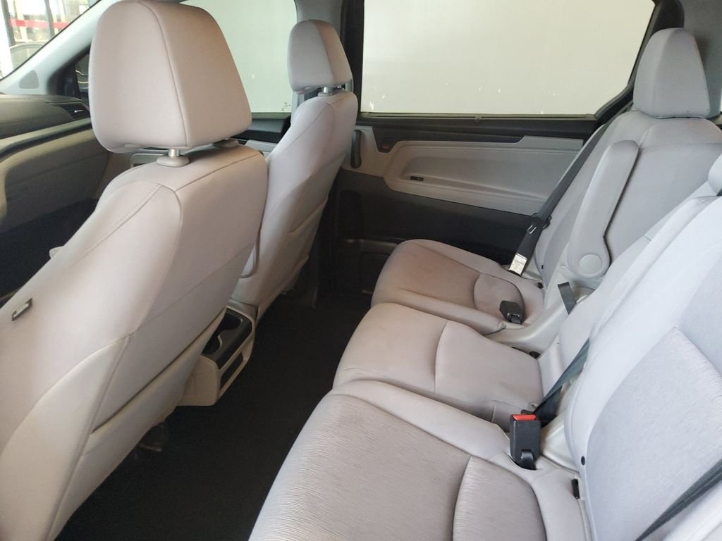 Used 2019  Honda EX image 19