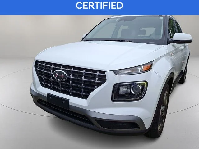 Certified Used 2025 White Hyundai SEL image 4