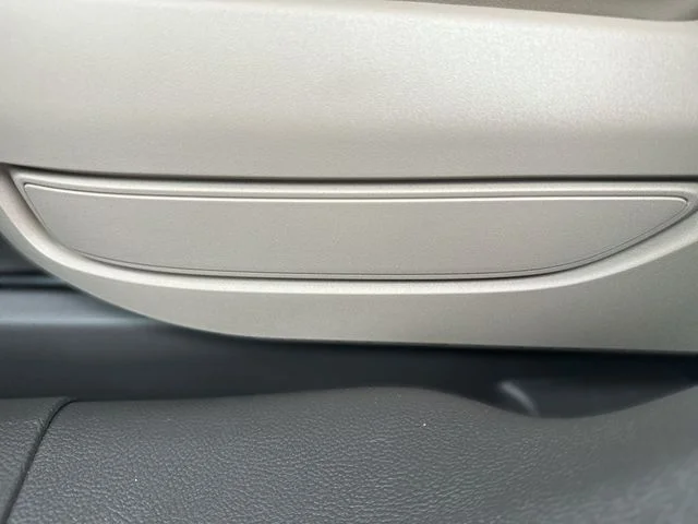 Used 2024 Blue Lincoln Grand Touring image 13