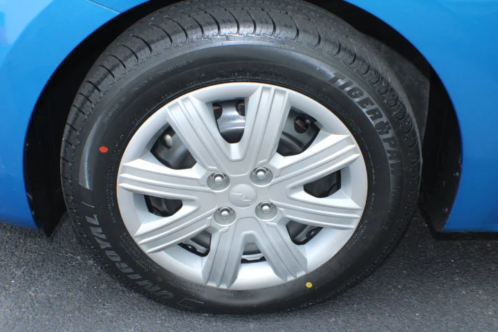 Used 2022 Sporty Blue Kia S image 5