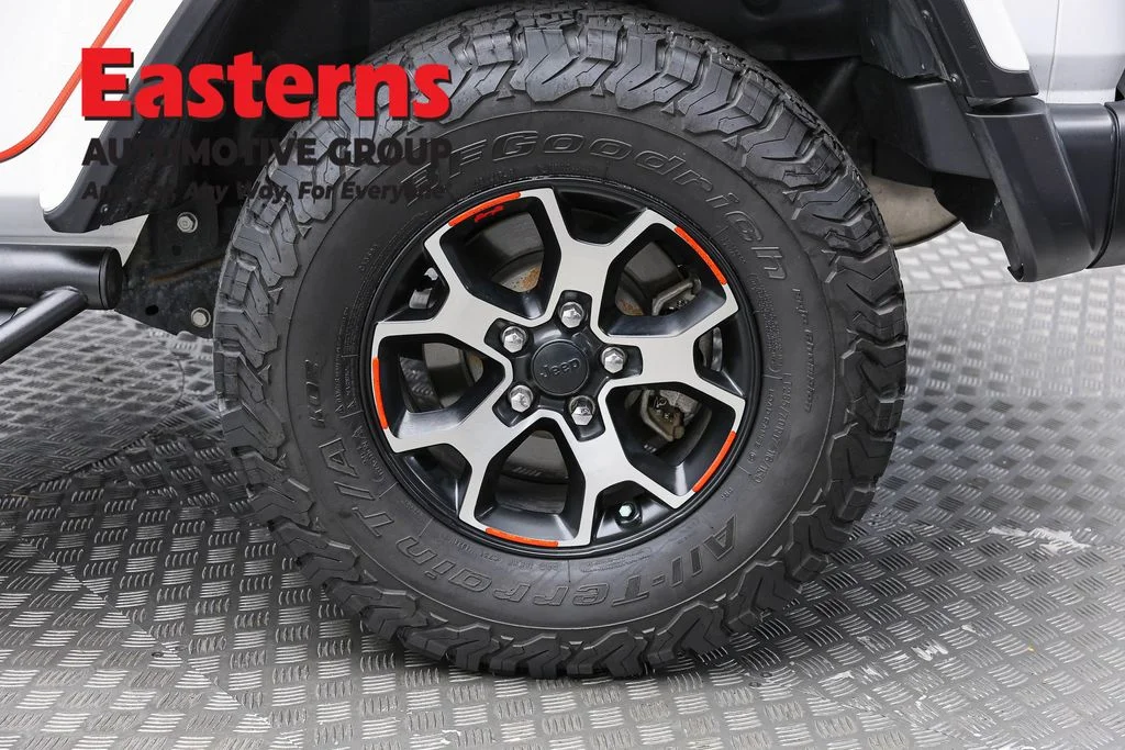 Used 2020 White Jeep Unlimited Rubicon image 8