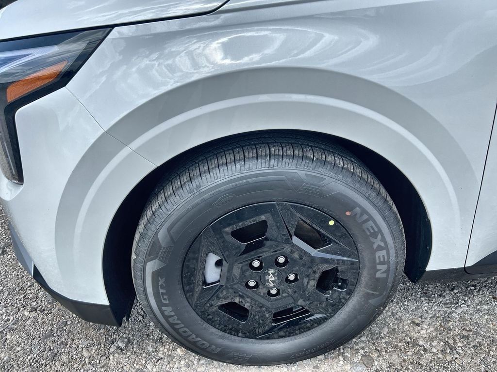 New 2026 White Kia LX image 10