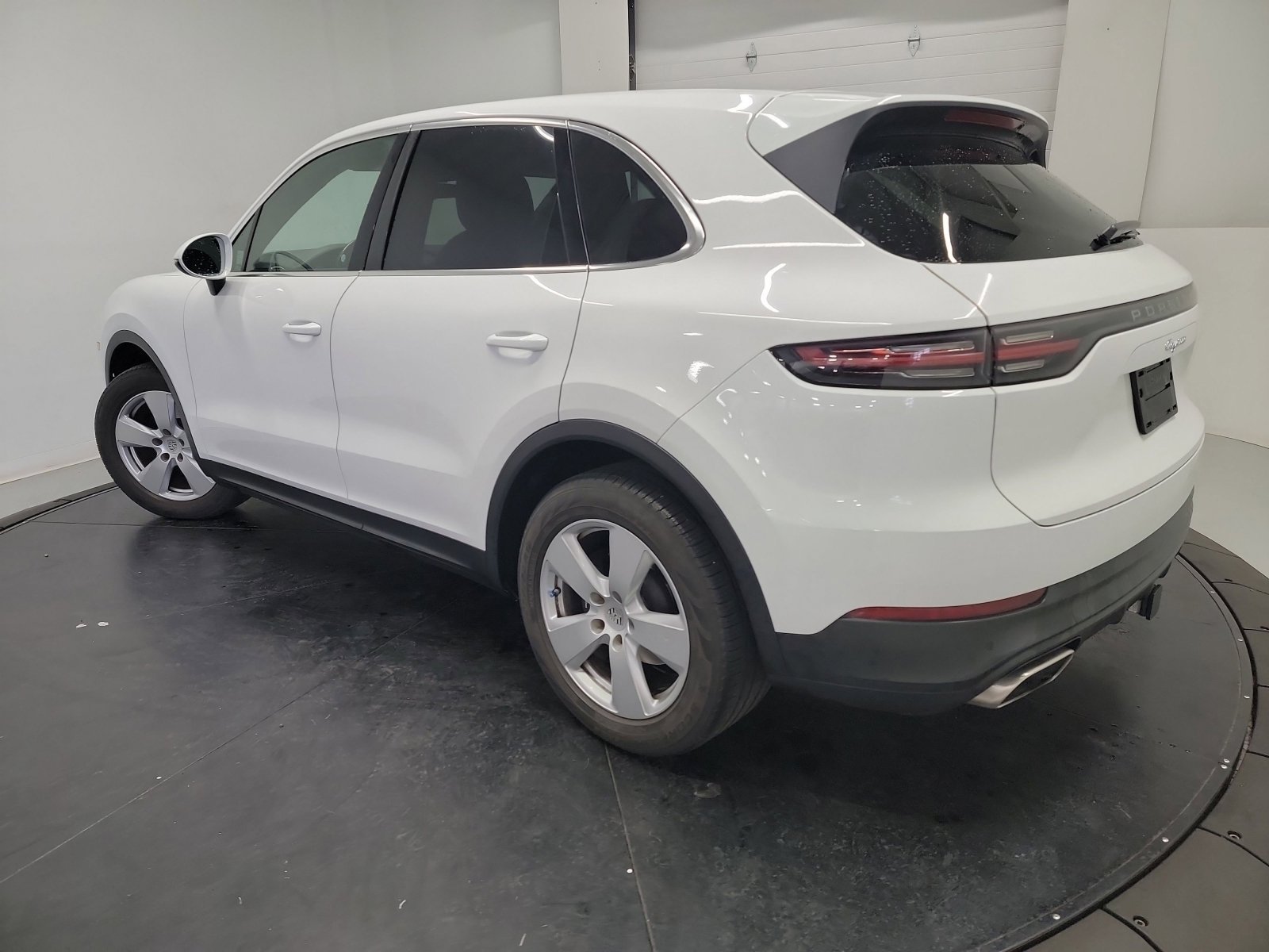 Used 2020 Carrara White Metallic Porsche Base image 5