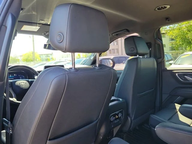 Used 2022 Black Chevrolet Z71 image 14