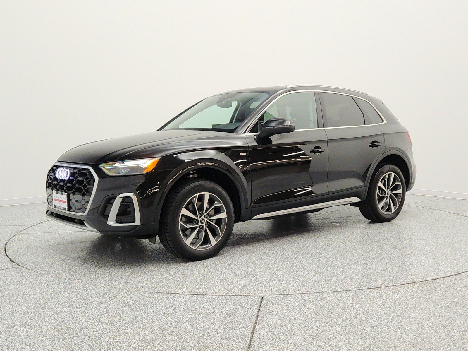 2024 Audi Q5 45 Premium's photo