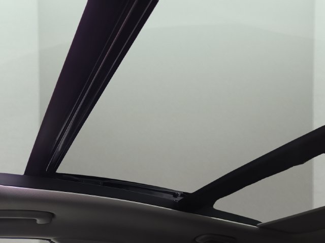 Used 2024 White Pearl Kia S image 9